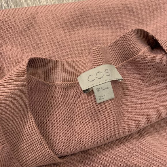 Men’s COS Knit Longsleeve in Mauve - Picture 2 of 5